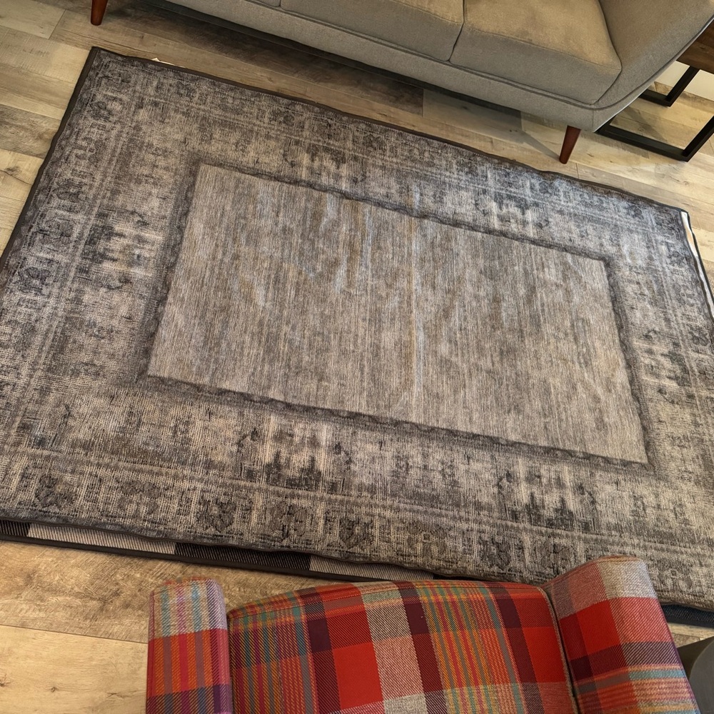 Ruggable Vintage Daisy Bordered Grey Flatwoven Rug 5x7